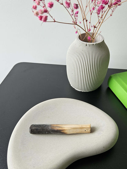 Betoninis padėklas Yin