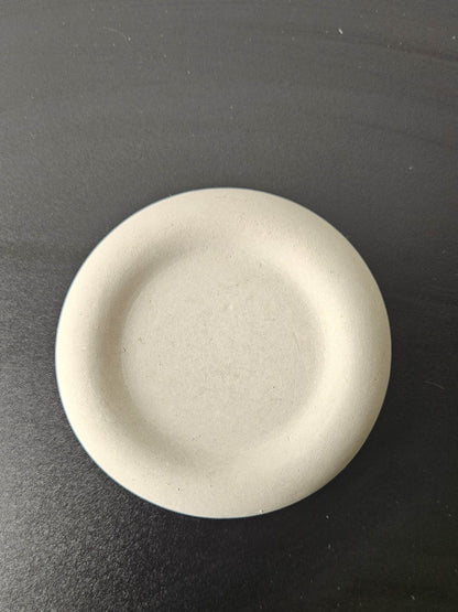 betoninis padėkliukas papuošalams raktams monetoms