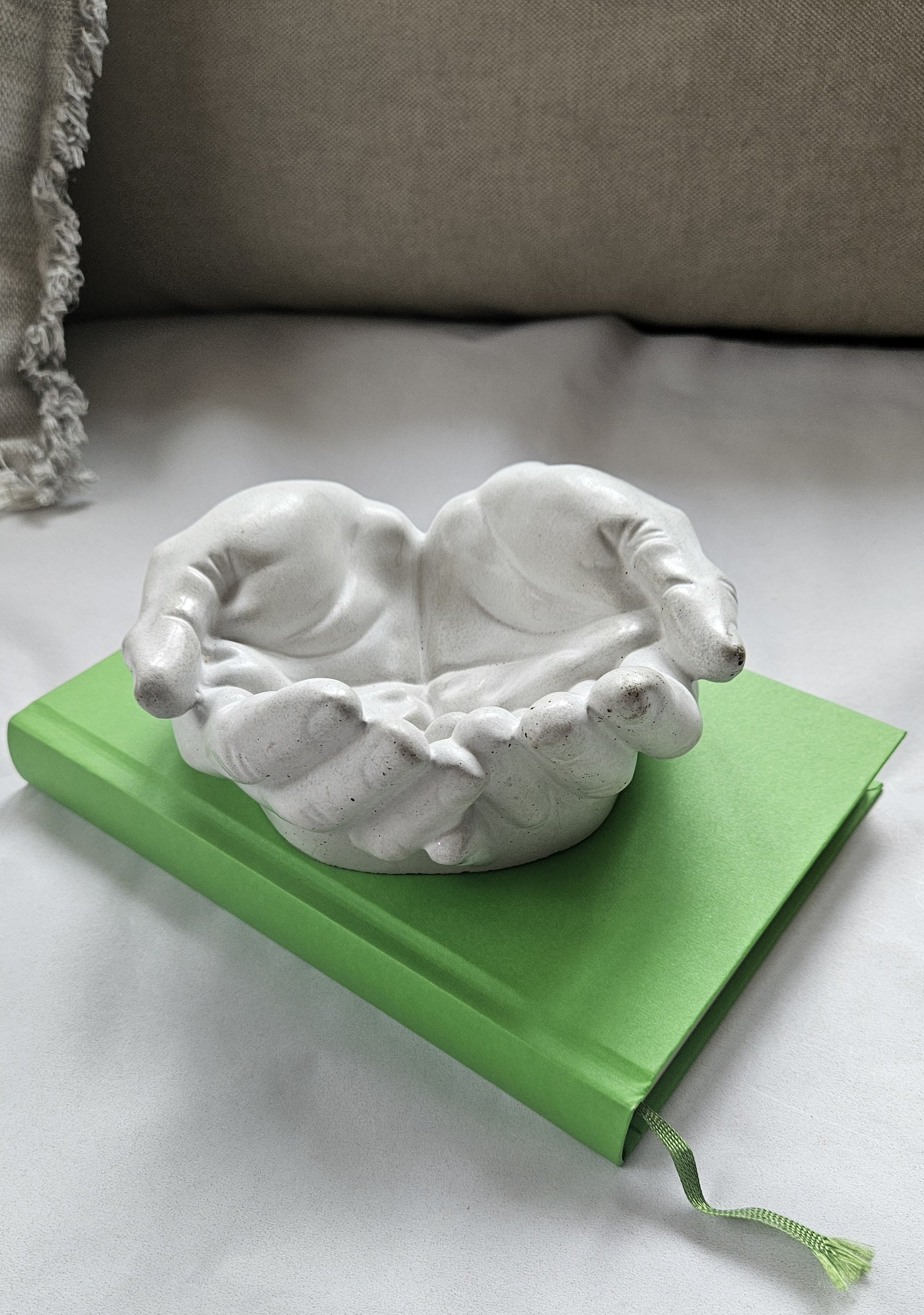 betoninė raktinė rankos dubuo samanoms monetoms