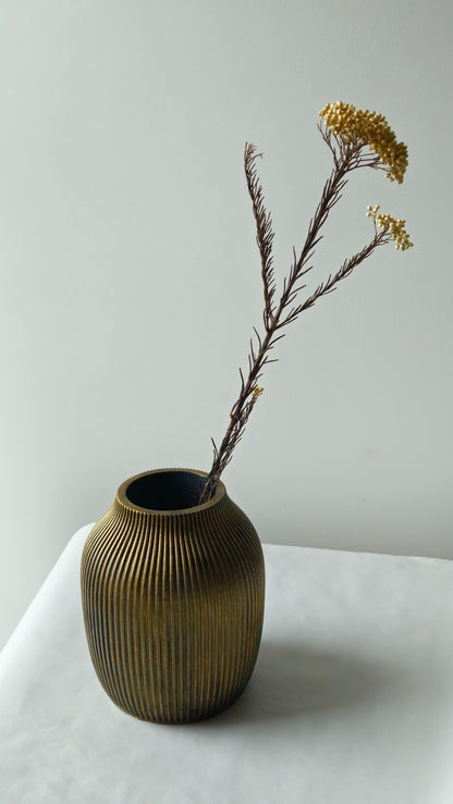 Betoninė vaza Golden Age