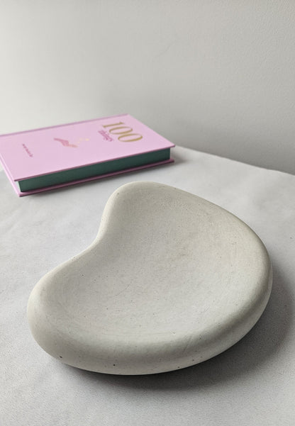 betoninis padėkliukas smulkmenoms