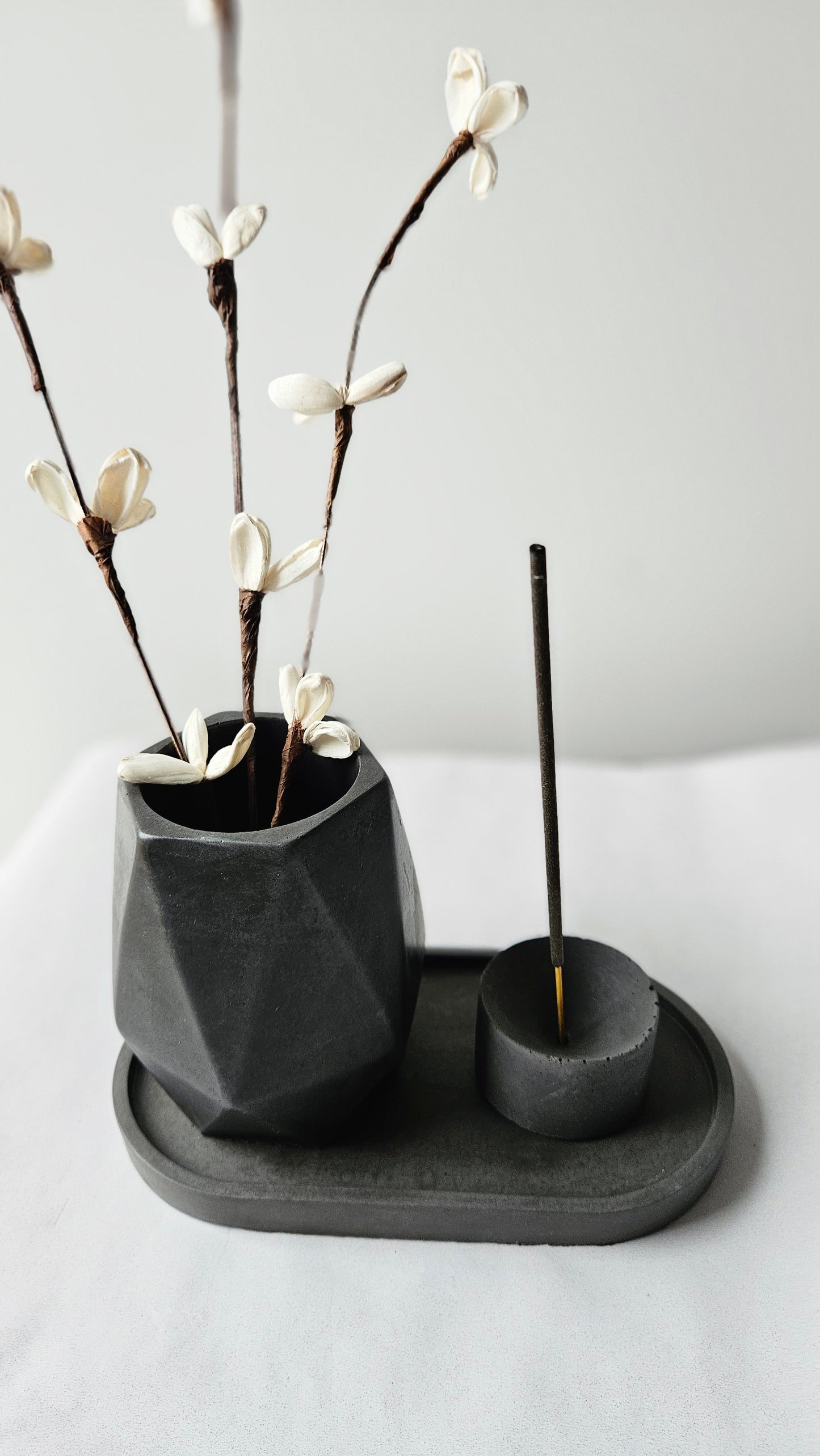 Vazelės ir smilkalinės rinkinys Black Elegance