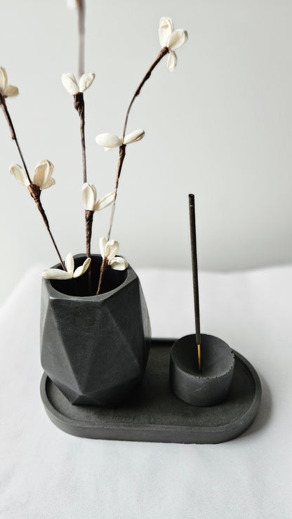 Vazelės ir smilkalinės rinkinys Black Elegance