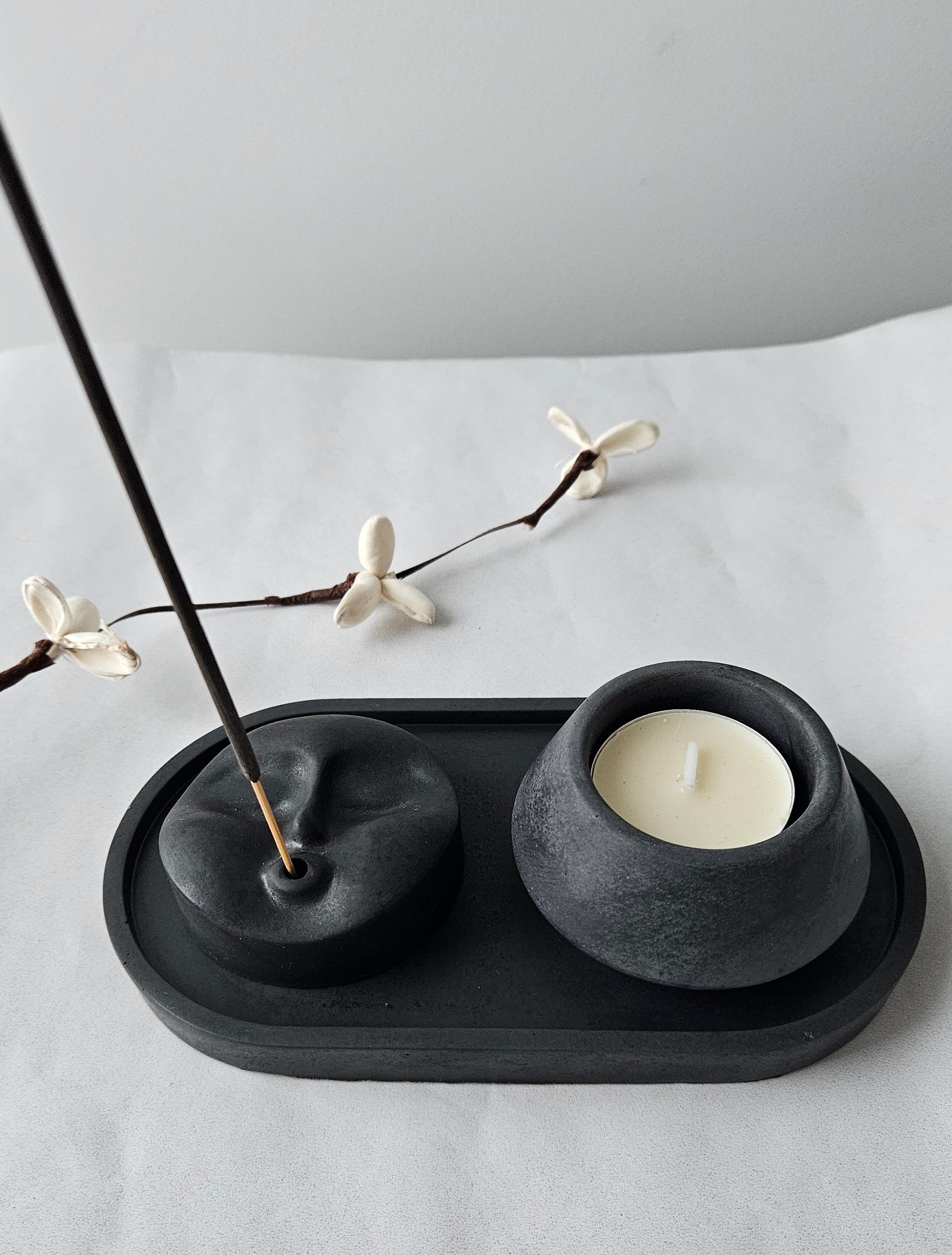 padėkliukas smilkalinė ir žvakidė iš betono