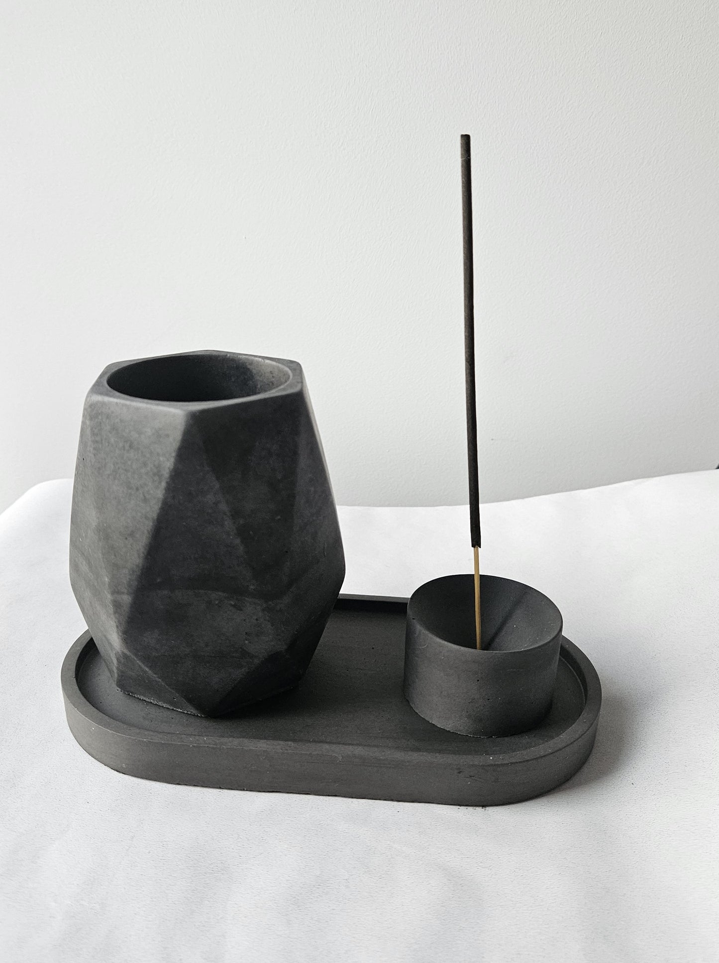 Vazelės ir smilkalinės rinkinys Black Elegance