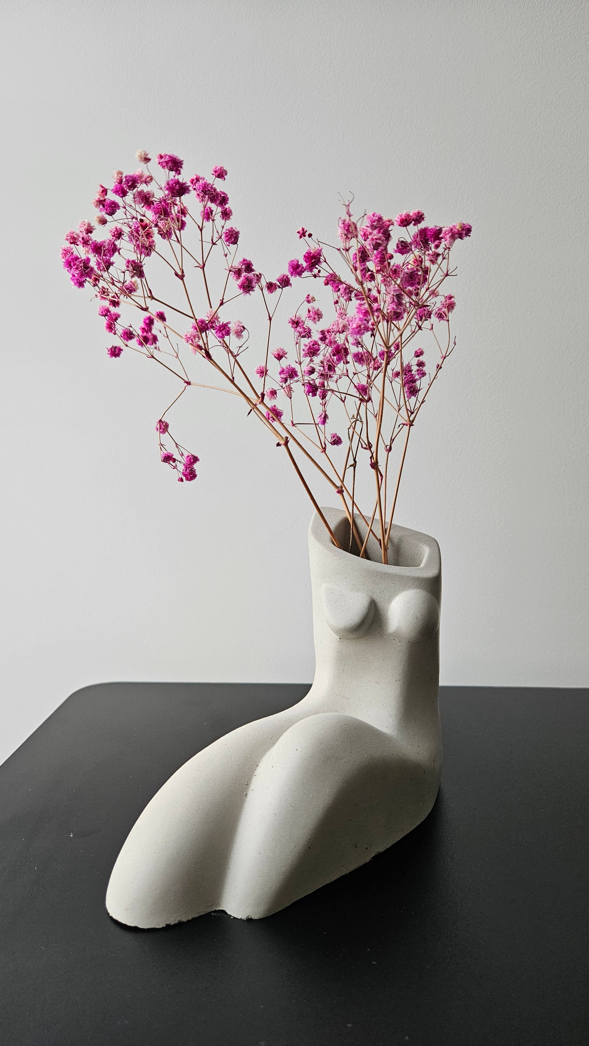 betoninė vaza Venus