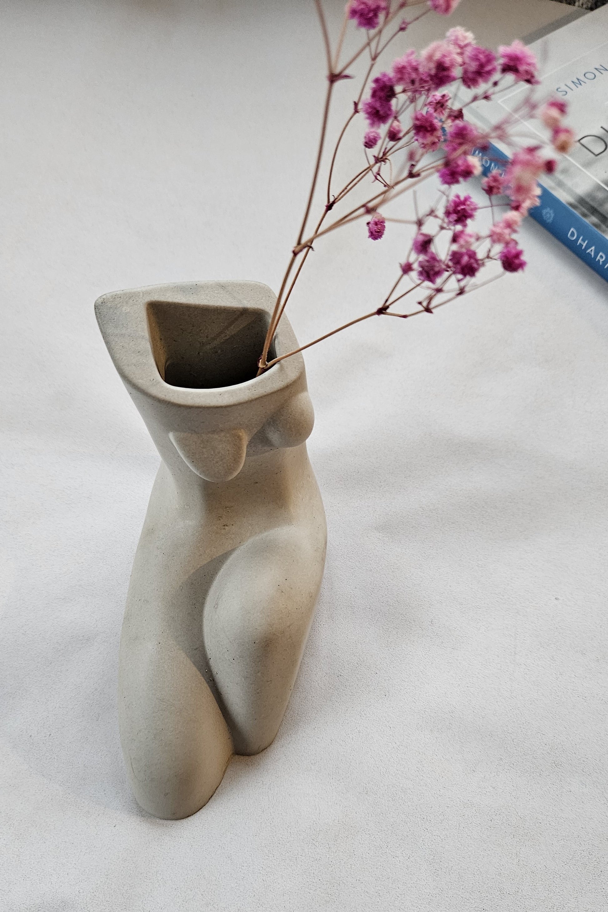 betoninė vaza Venus